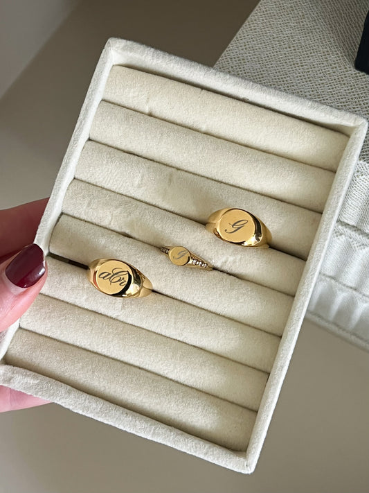 Diamond Round Signet Ring